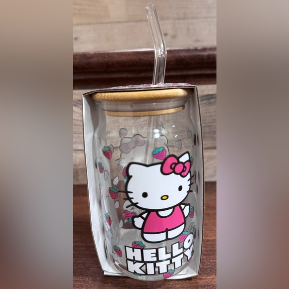 Hello Kitty Glass Tumbler With Bamboo Lid And Glass Straw - NEW - Picture 3 of 7